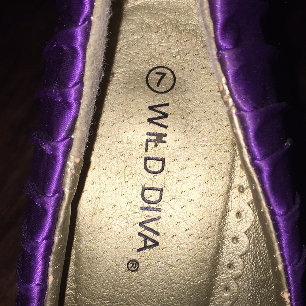 Shoes - Picture 3 of 3